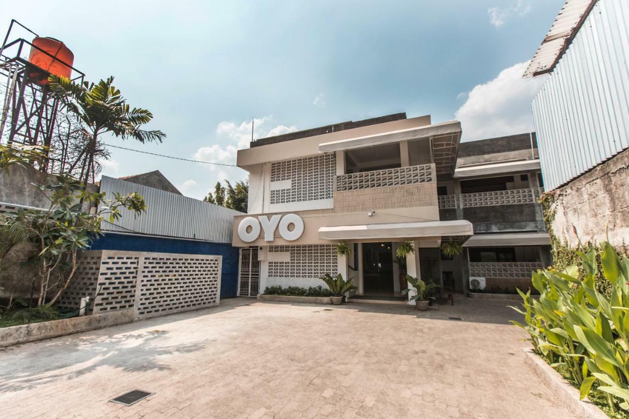 Oyo 1001 Pulo Art Space Near Ciranjang Ent Hospital Jakarta Eksteriør billede
