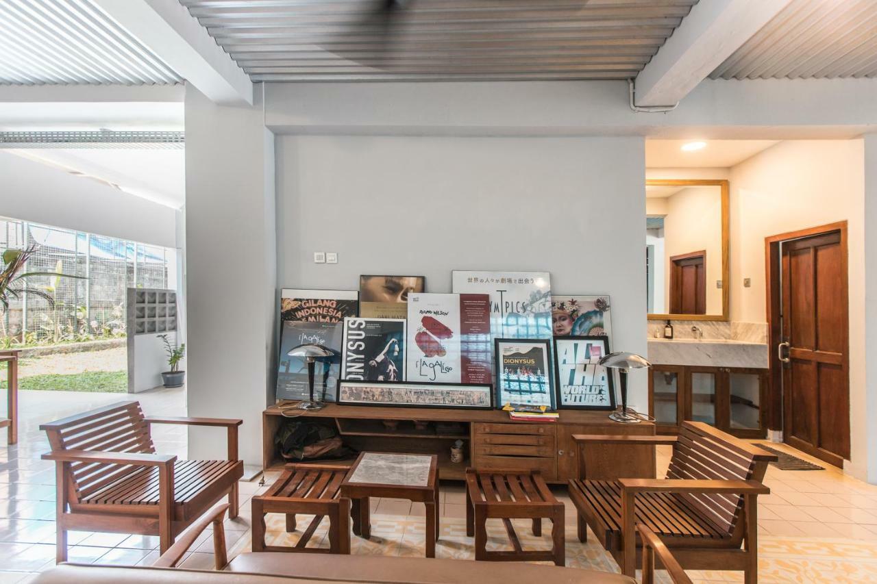 Oyo 1001 Pulo Art Space Near Ciranjang Ent Hospital Jakarta Eksteriør billede